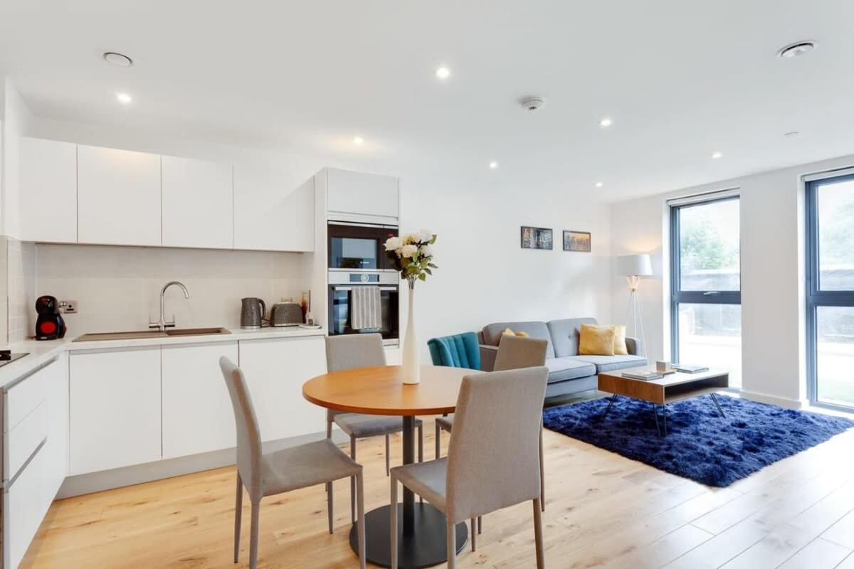 Modern And Stylish 1bed Flat Centrally Located *