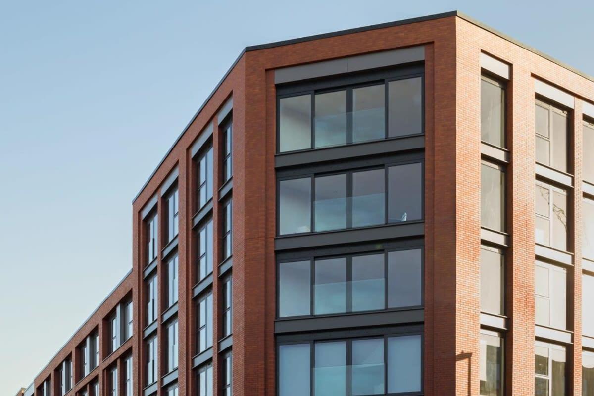 Stylish 1 Bed Flat In Central * Birmingham