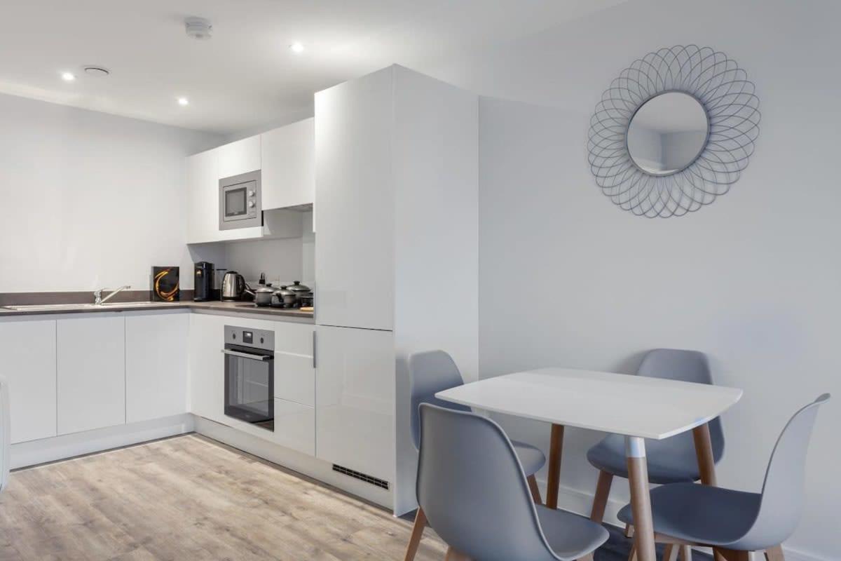 Apartment Stylish Contemporary 1br In Birmingham