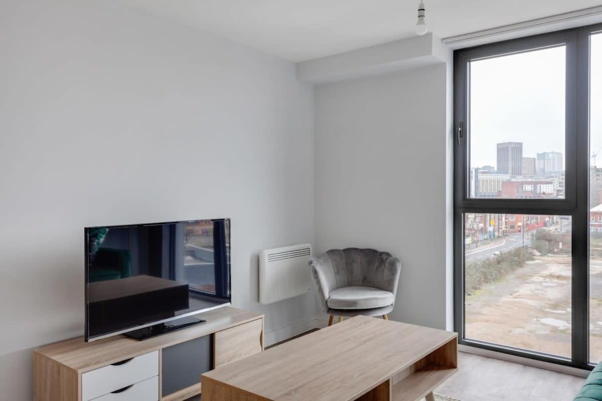 Stylish Contemporary 1br In *