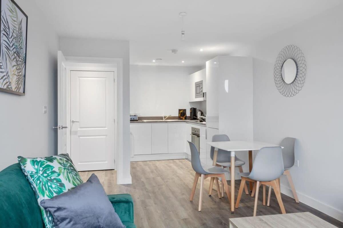 Stylish Contemporary 1br In * Birmingham