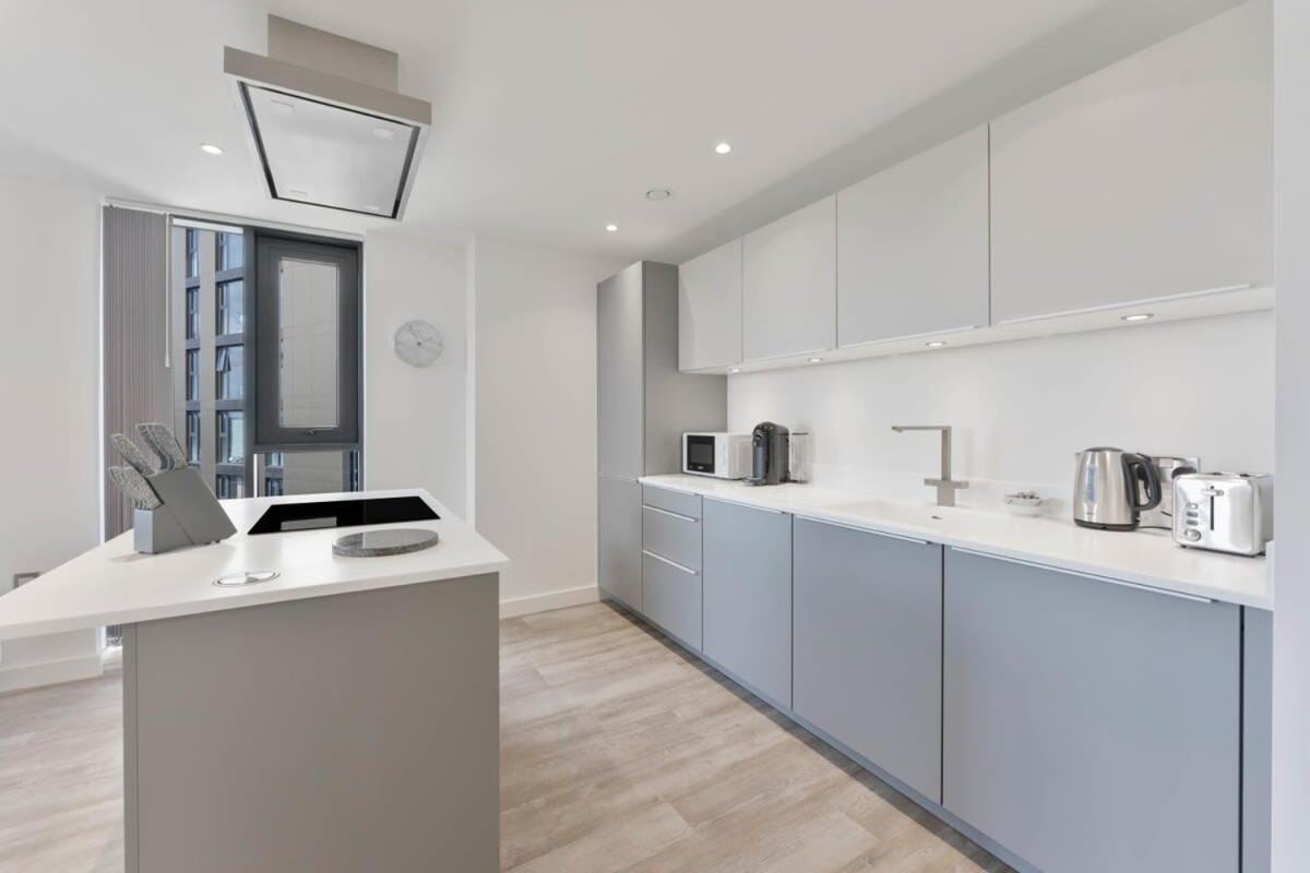 Stunning 2 Bed In Apartment Birmingham