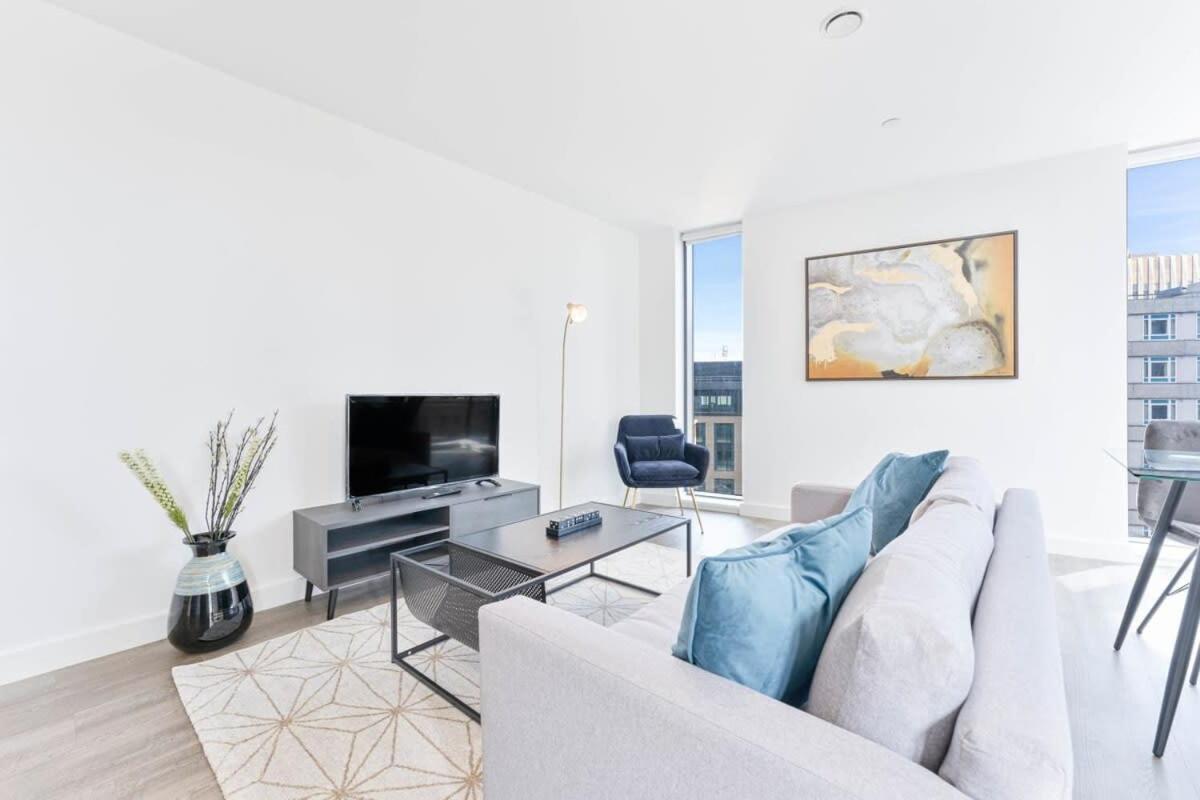Apartment Stunning Modern 2 Bed In