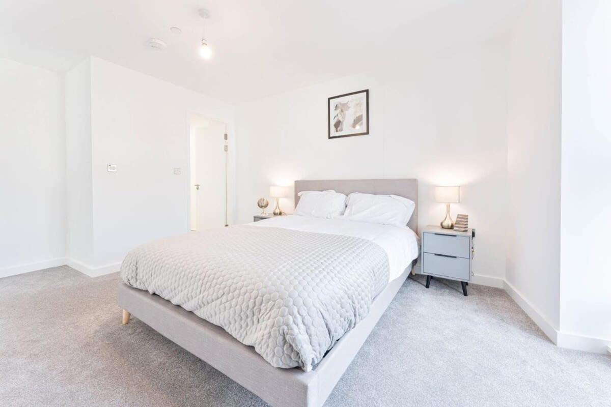 Stunning Modern 2 Bed In Birmingham