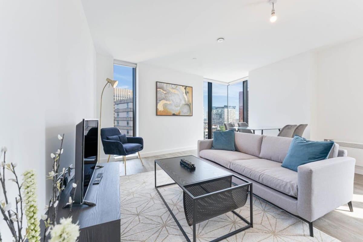 Stunning Modern 2 Bed In * Birmingham
