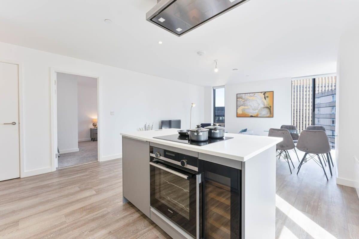 Stunning Modern 2 Bed In Birmingham
