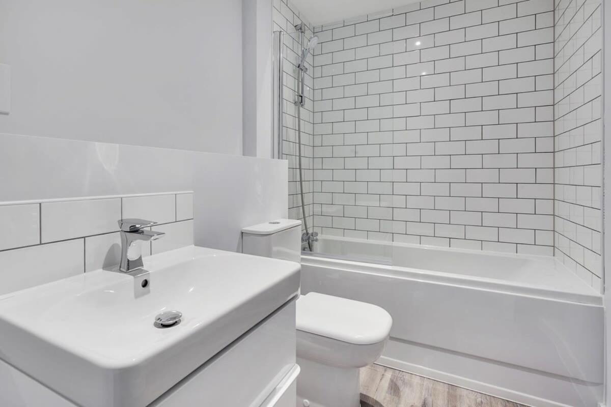 Apartment Modern 2 Bedroom In Birmingham