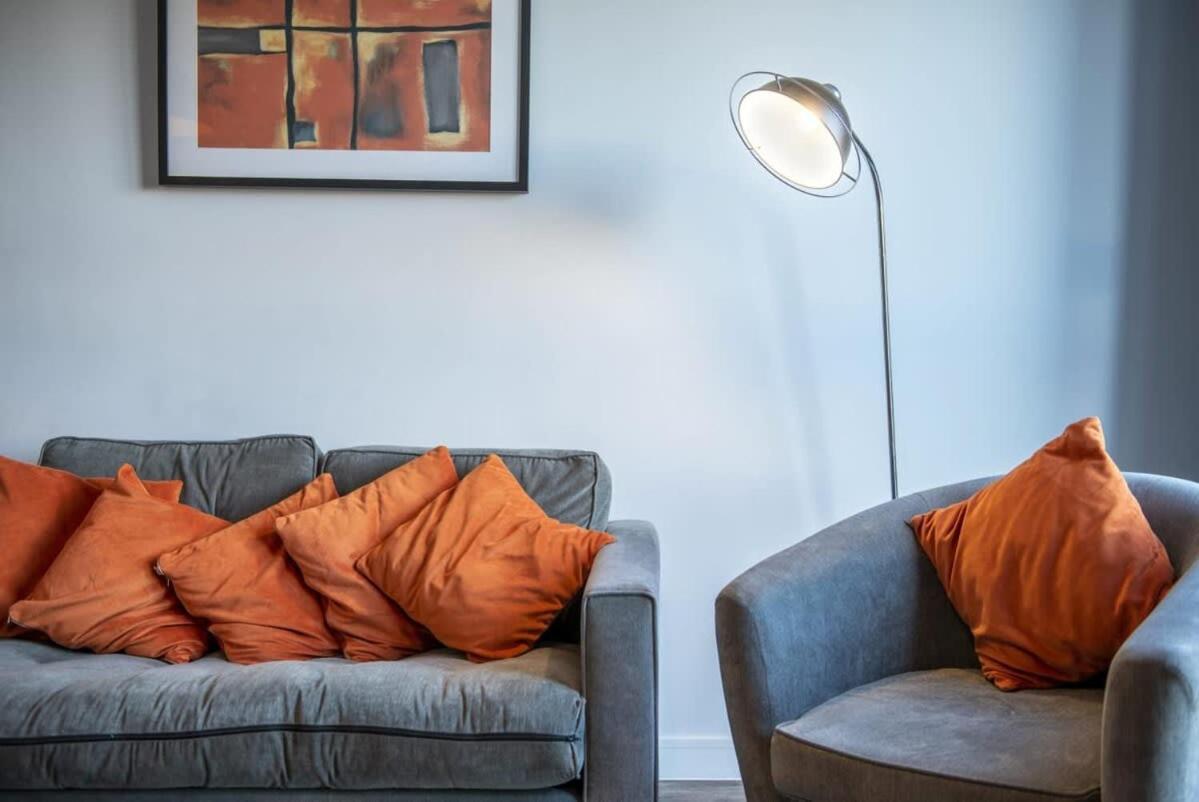 Stylish And Comfortable 1 Bedroom In *