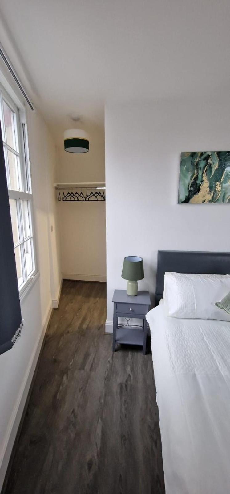 Modern 7-br Retreat Ensuite Holiday home *