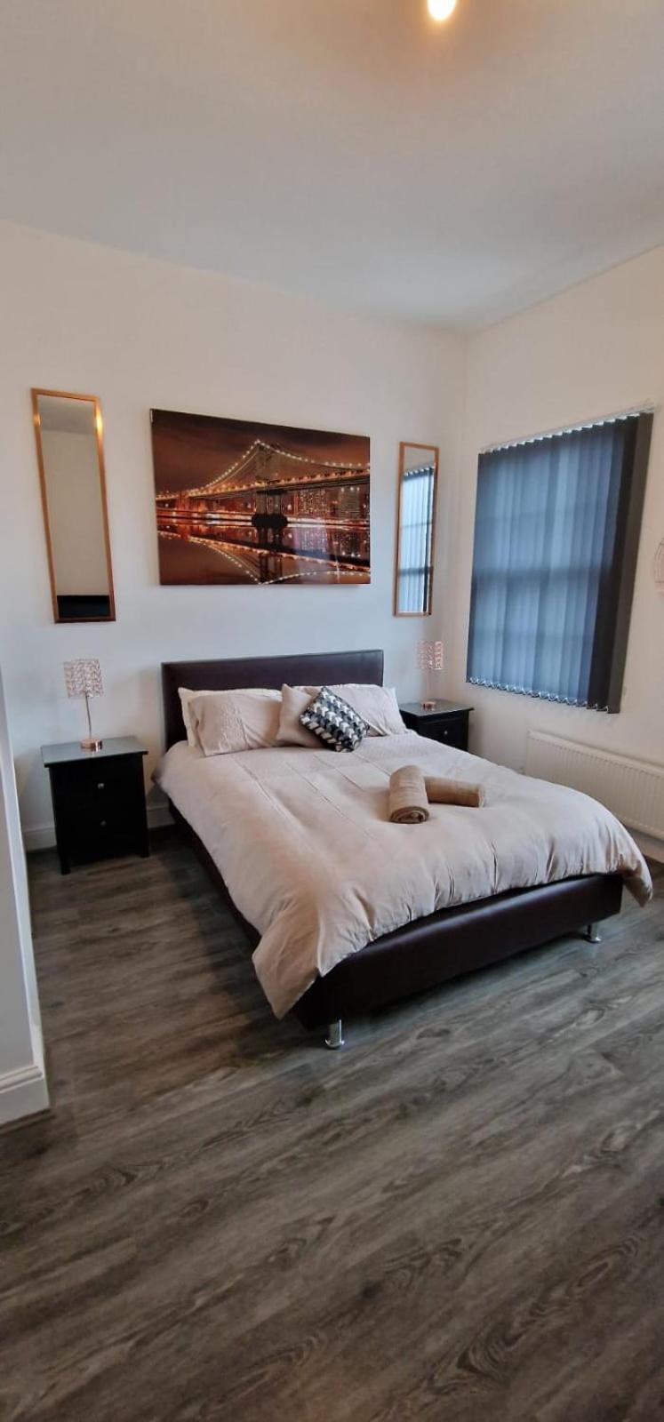 Modern 7-br Retreat Ensuite *