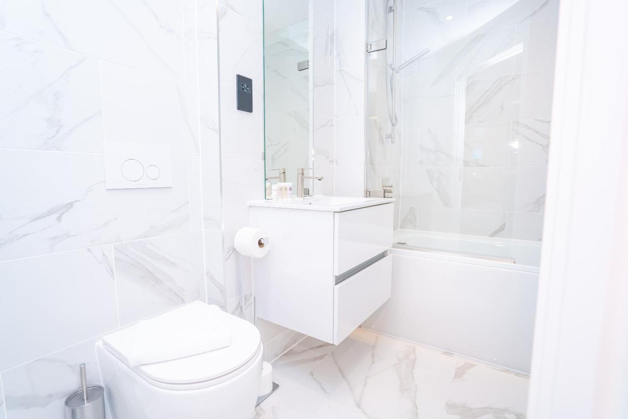 Smart 2 Bedroom Apartment Birmingham