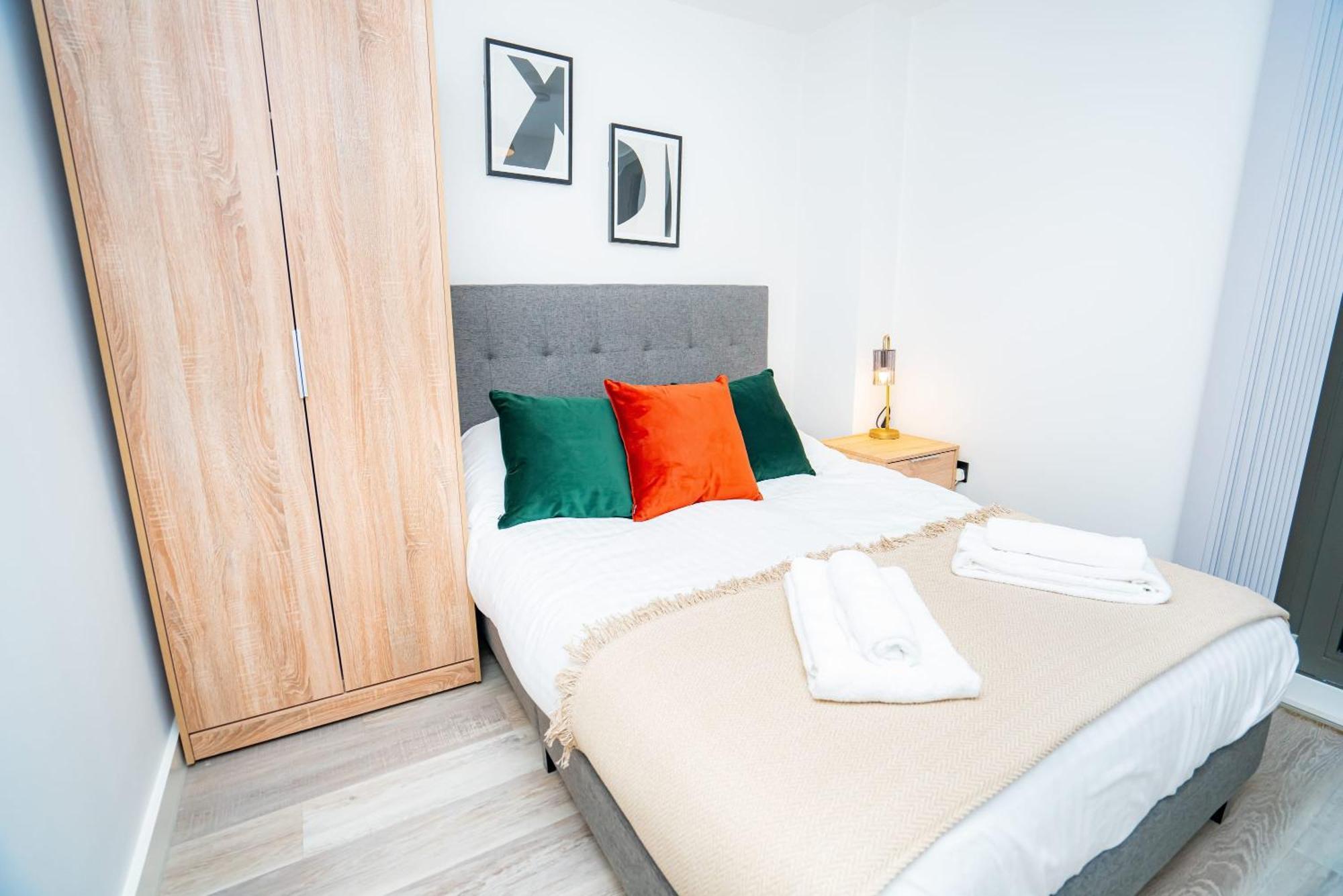 Smart 2 Bedroom Apartment Birmingham
