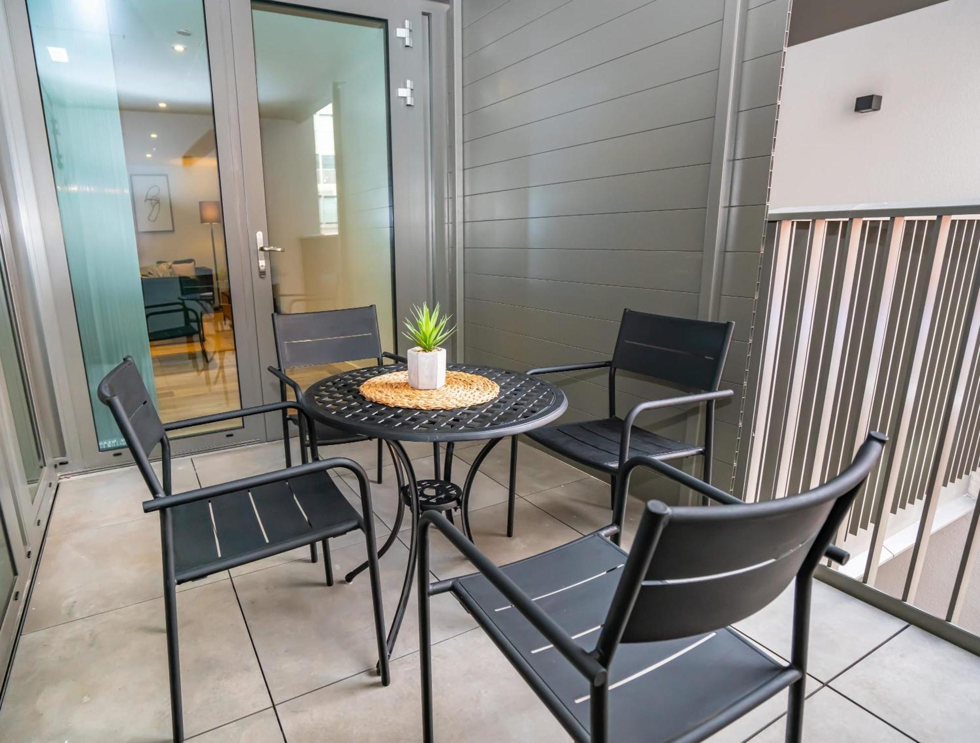 Apartment Smart 2 Bedroom Birmingham