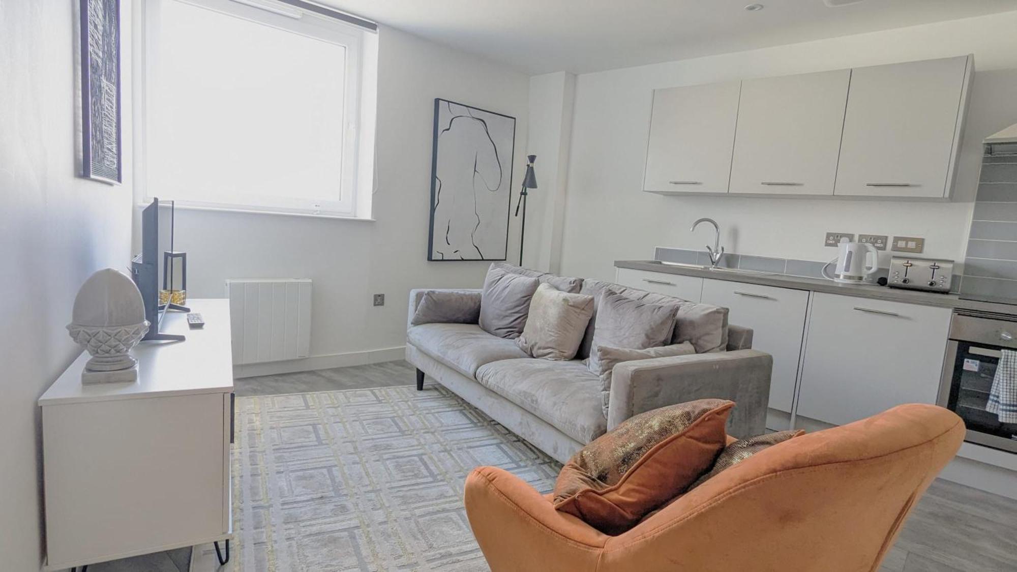 Apartment Modern 1 Bed Apt - 15 Mins To Solihull Centre Birmingham