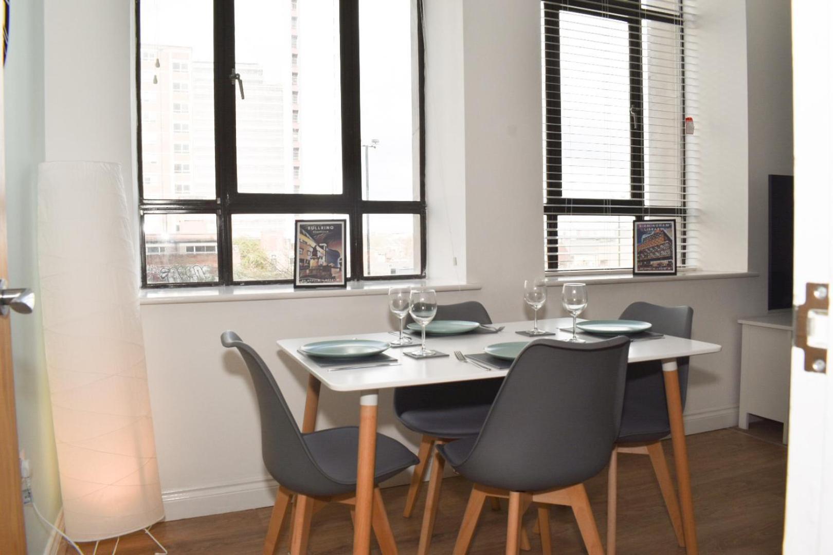 Vibrant Serviced In Central Apartment