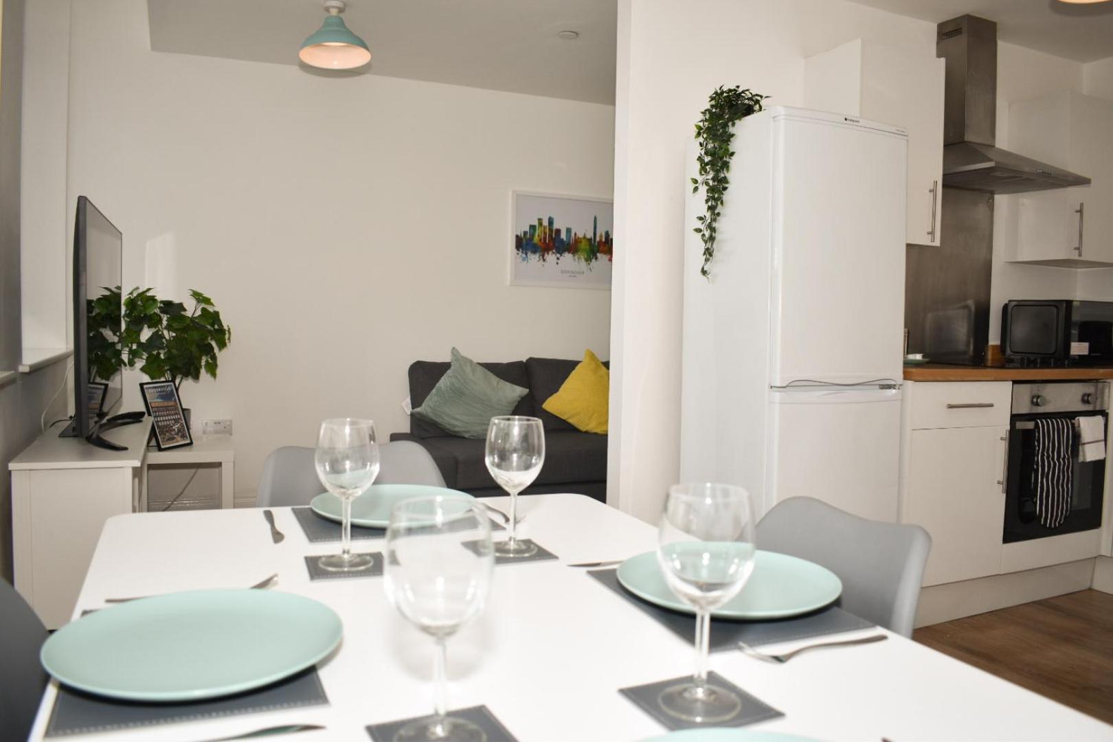Apartment Vibrant Serviced In Central *