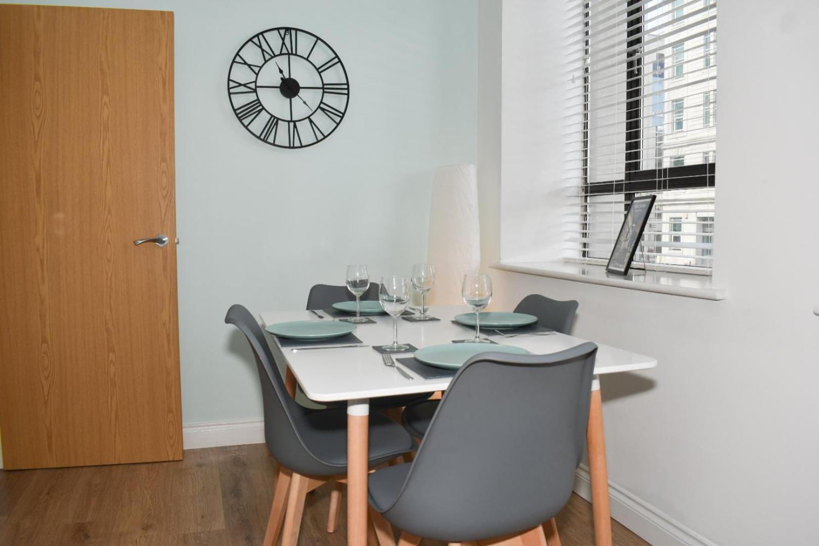 Apartment Vibrant Serviced In Central Birmingham