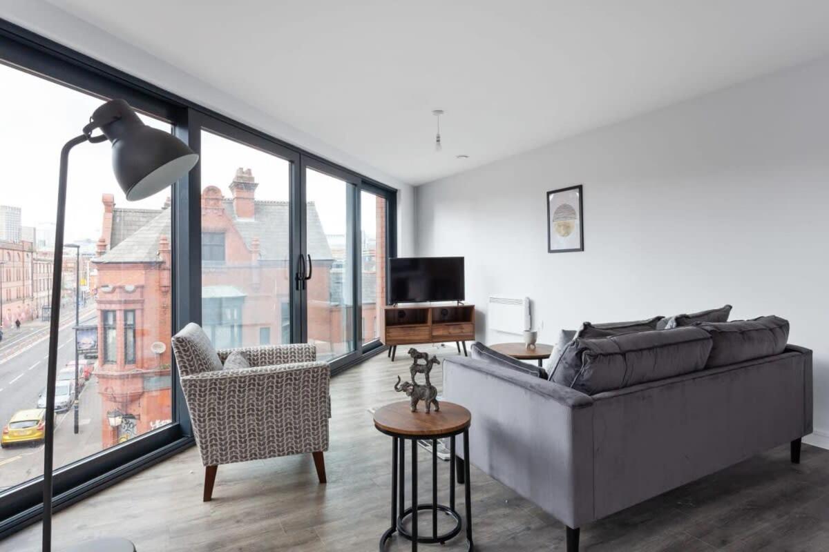 Modern & Spacious In