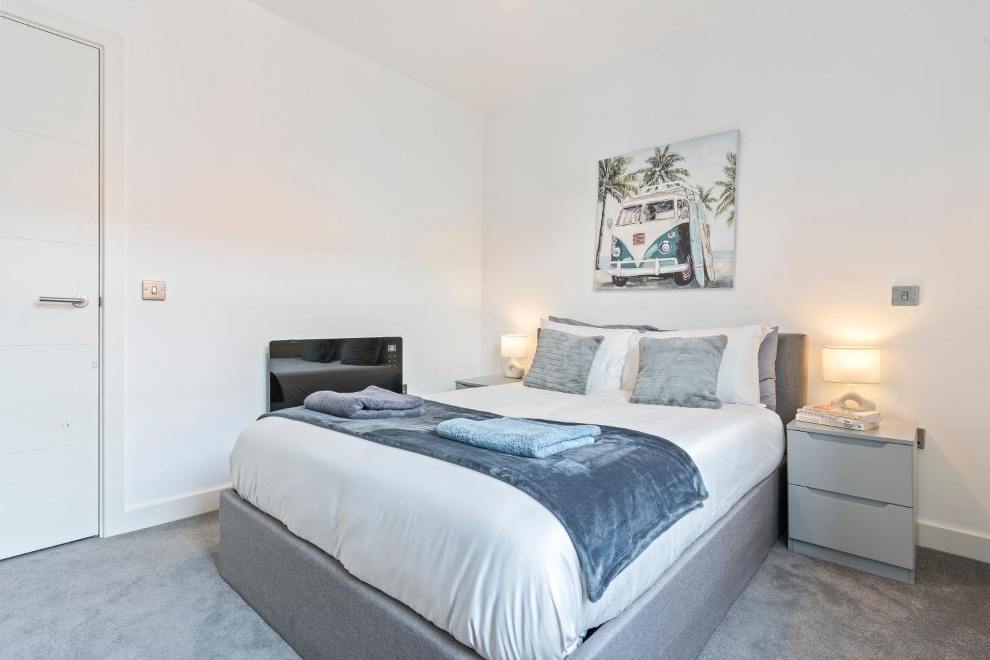 City Centre Serviced - Celestial Lettings Apartment