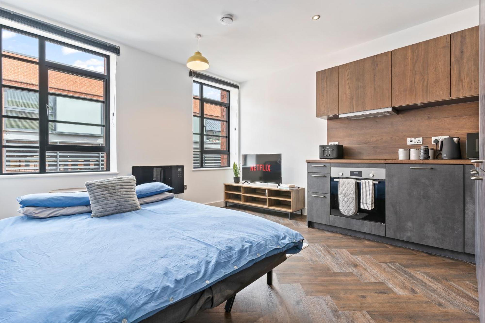 City Centre Serviced - Celestial Lettings * Birmingham