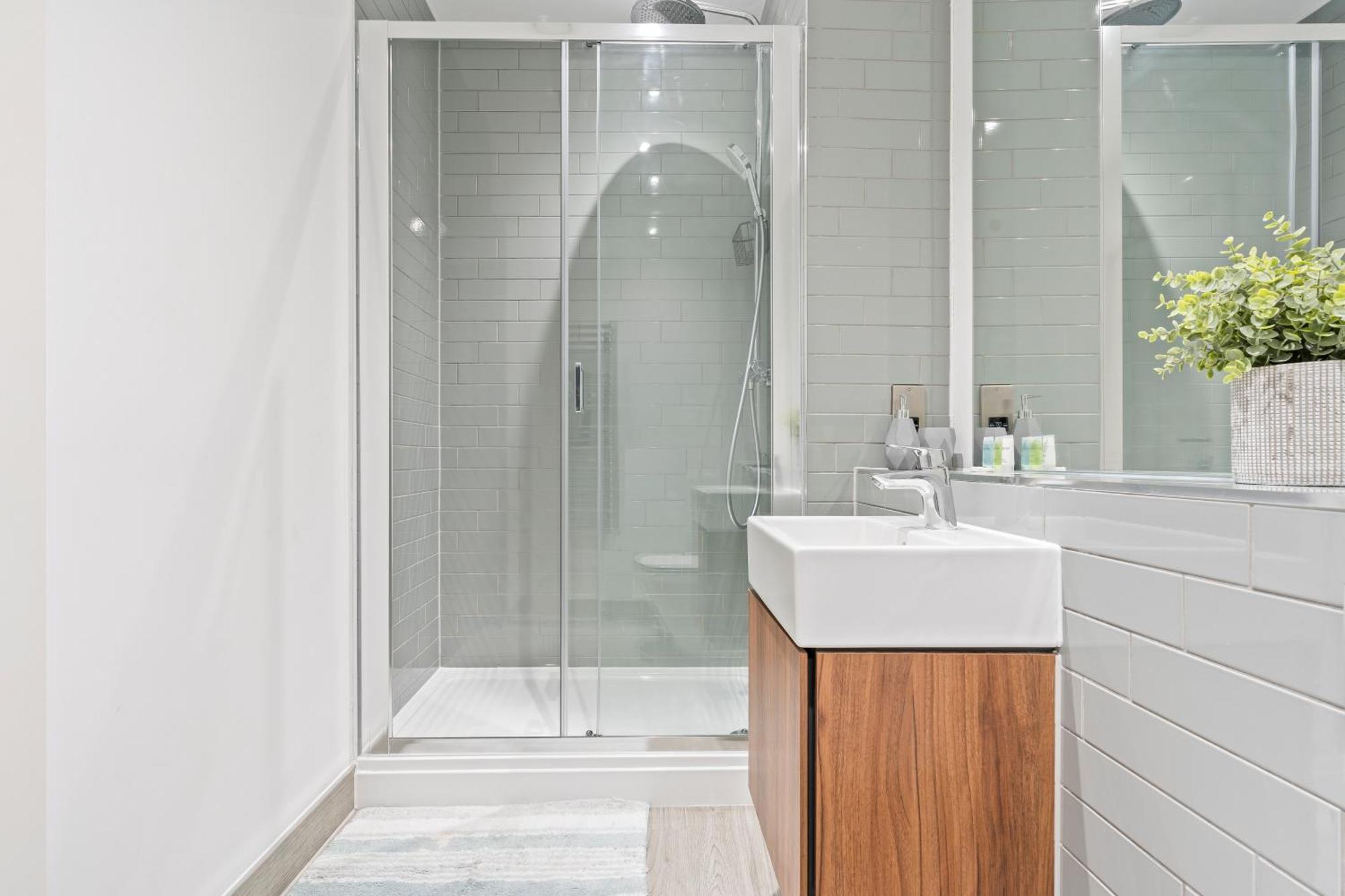 City Centre Serviced - Celestial Lettings * Birmingham