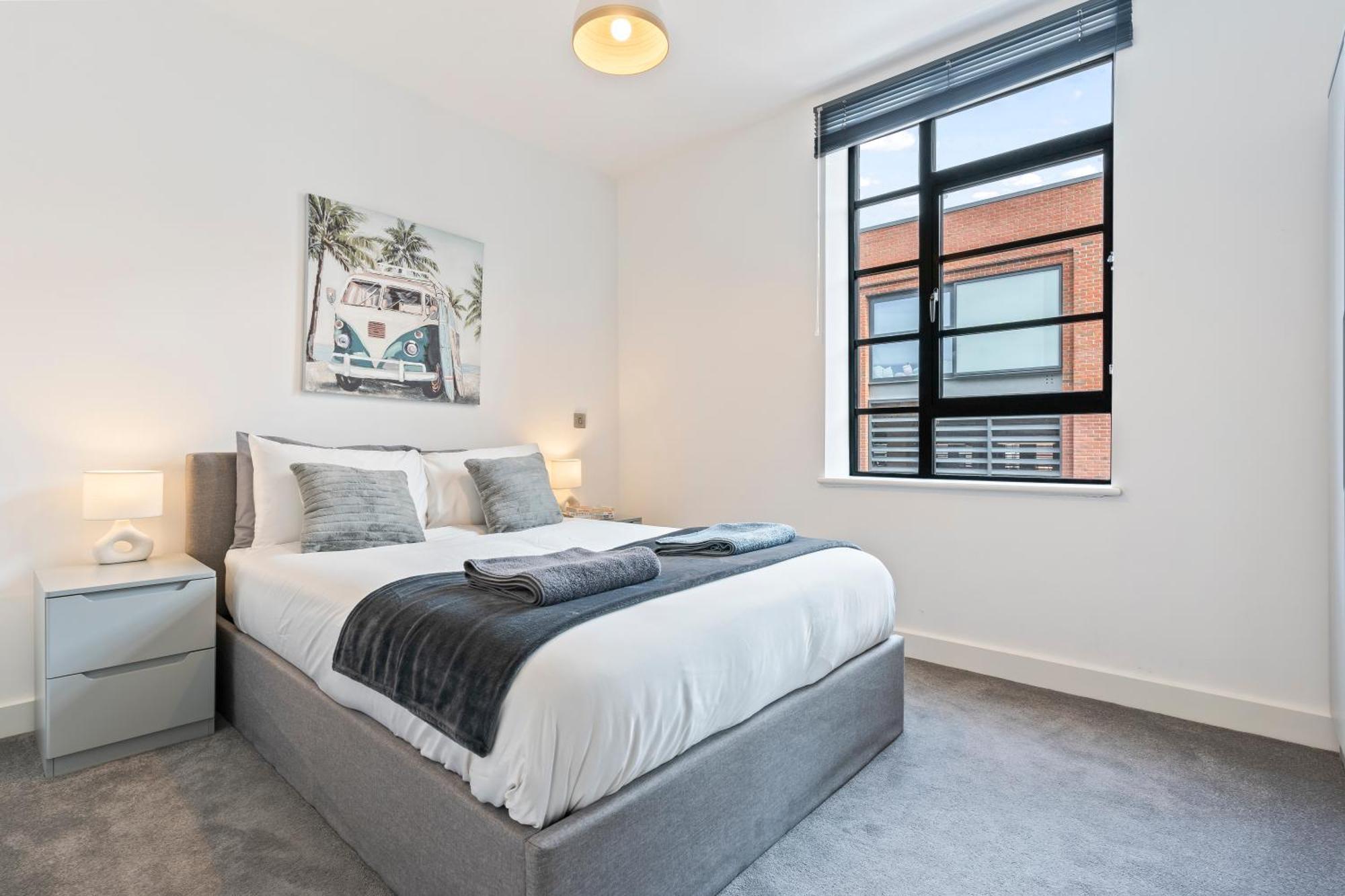Apartment City Centre Serviced - Celestial Lettings Birmingham