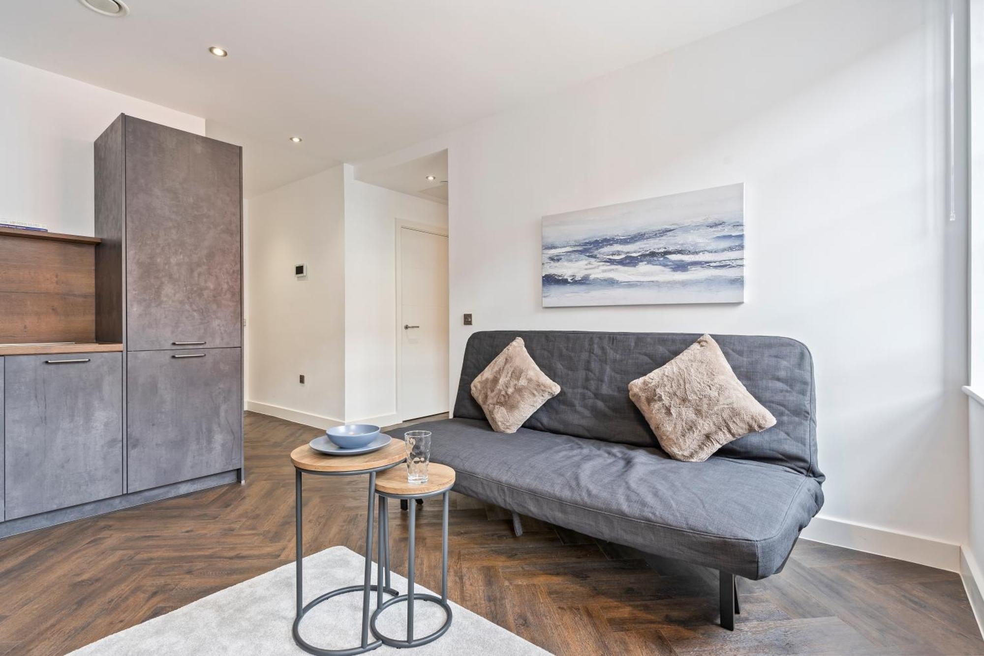 Apartment City Centre Serviced - Celestial Lettings Birmingham