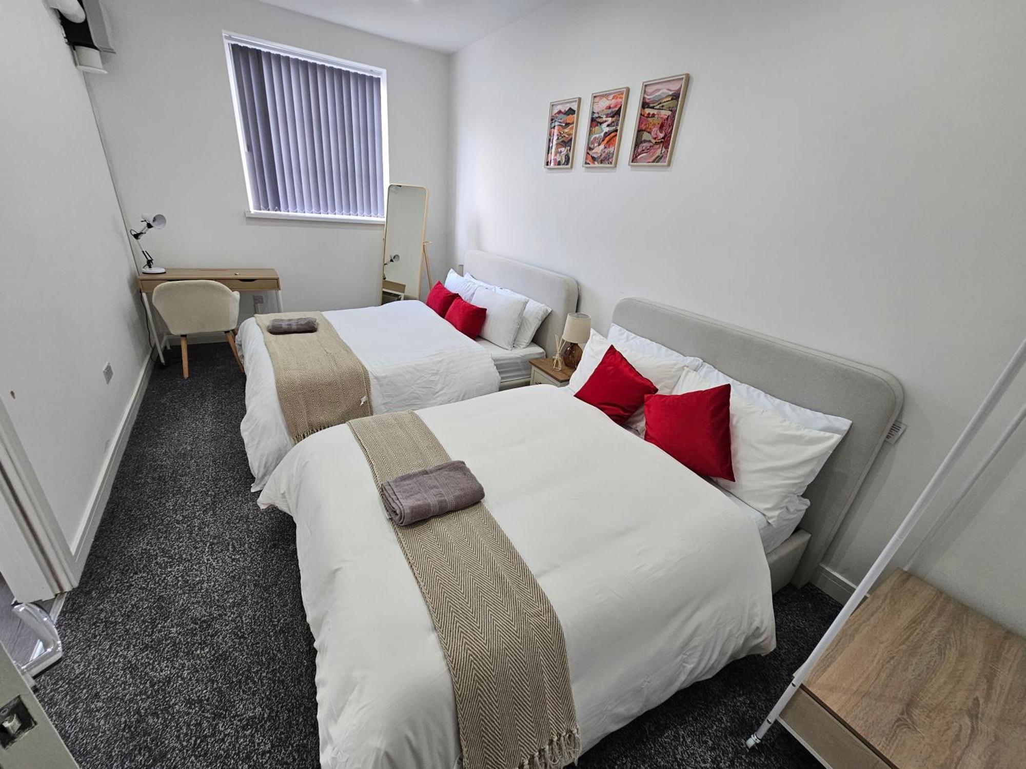 Stylish 1 Bed In Newly Refurbished Building W/ Parking & Wi-fi Birmingham