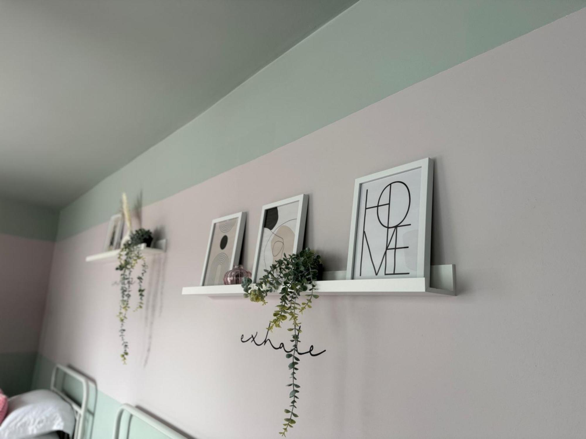 Apartment Spacious Duplex With 2 Bathrooms With Free Wi-fi, Parking And Keyless Access, Sleeps Up To 9 - Perfect For Groups