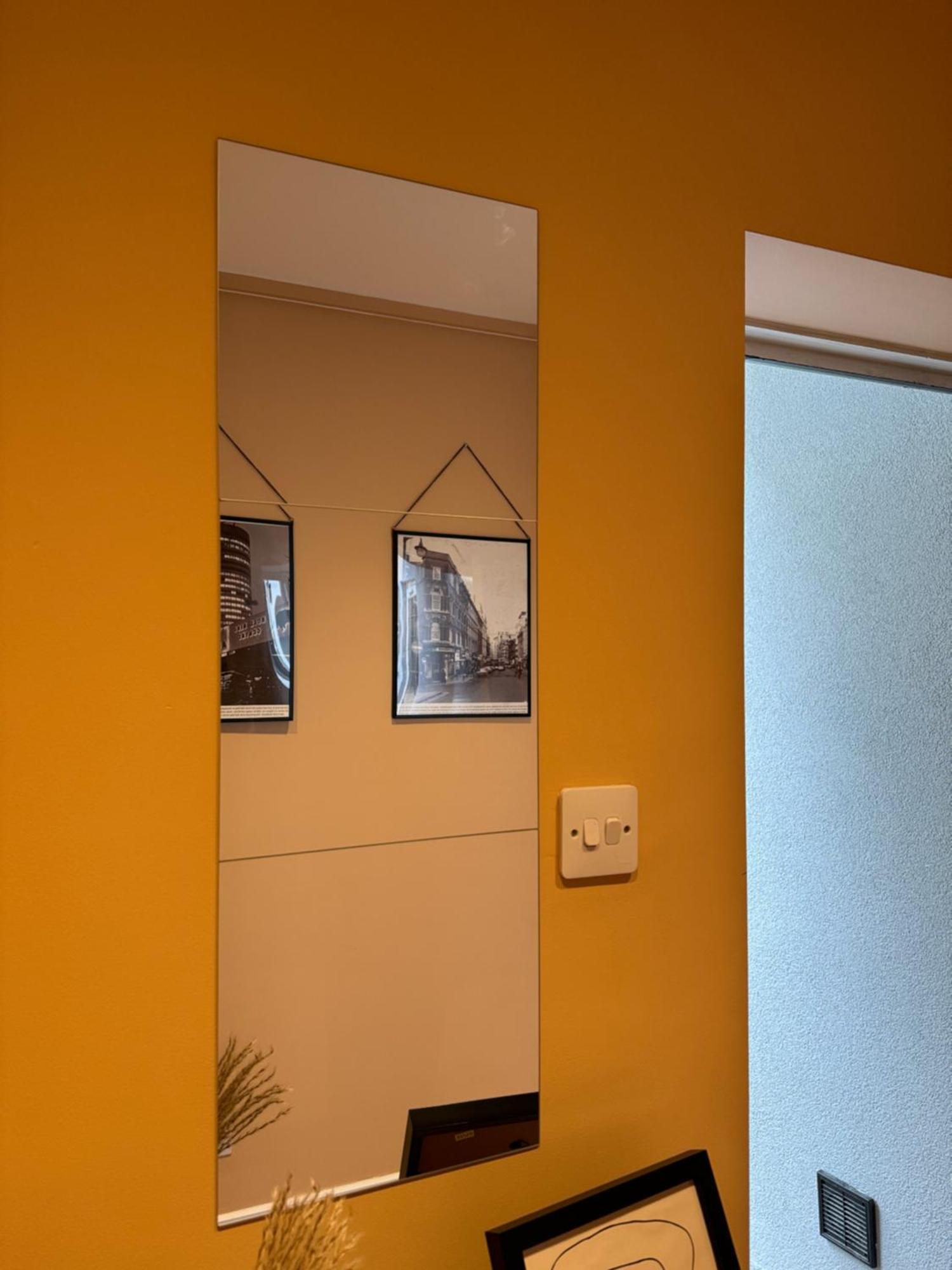 Spacious Quirky In With Free Wi-fi, Parking