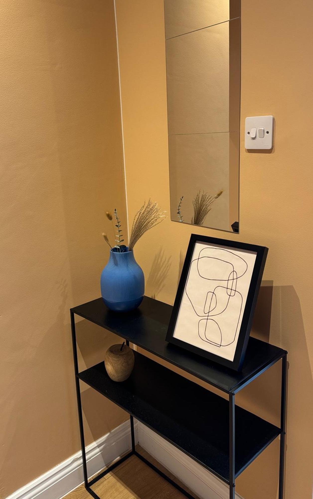 Spacious Quirky In With Free Wi-fi, Parking Apartment Birmingham