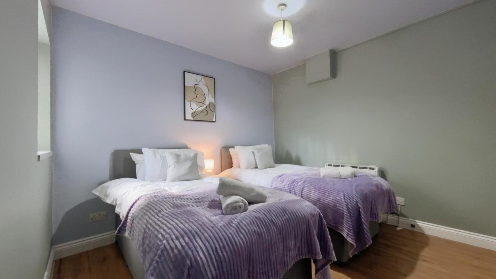 Apartment Spacious Quirky In With Free Wi-fi, Parking