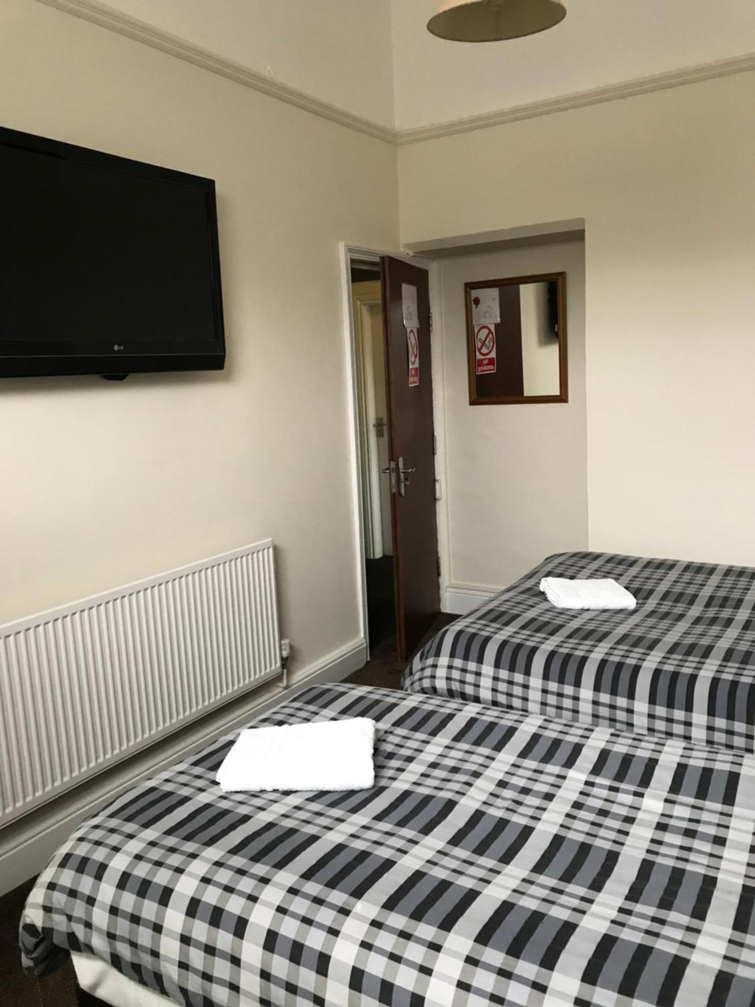 Bed & Breakfast Shanahans B&B With Sports Bar 3*