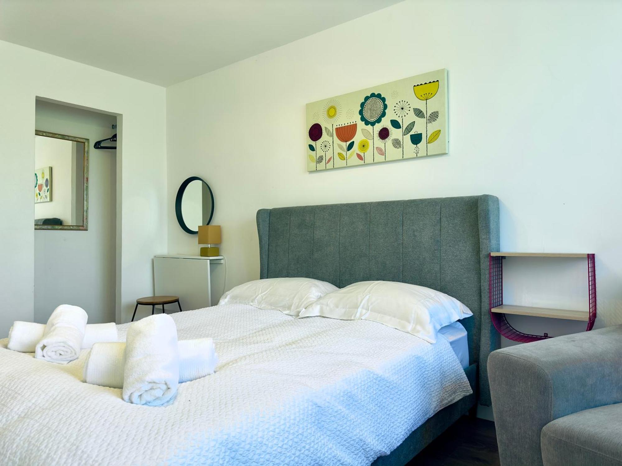 Homestay Downtown Delight
