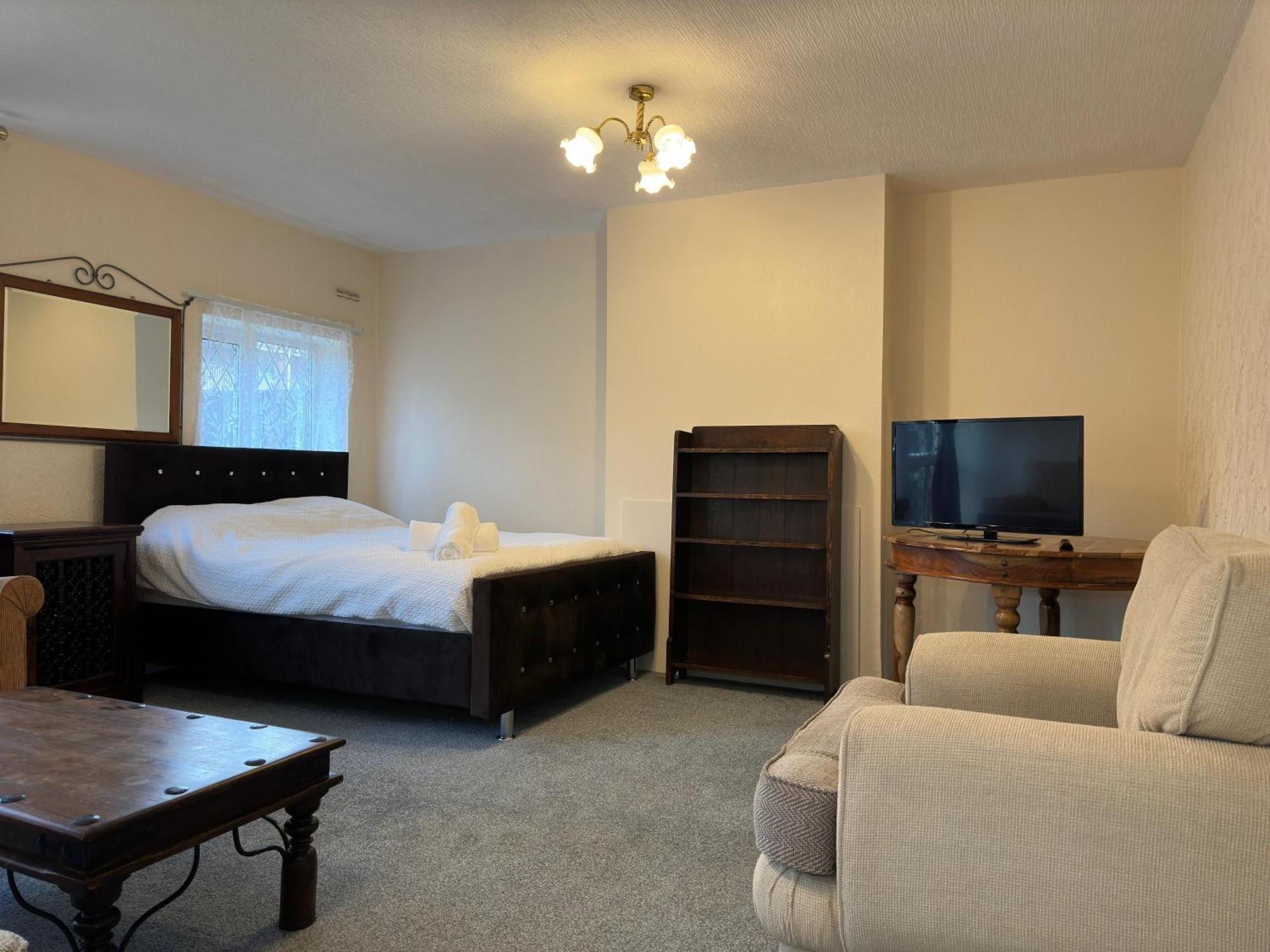 Homestay Downtown Delight *