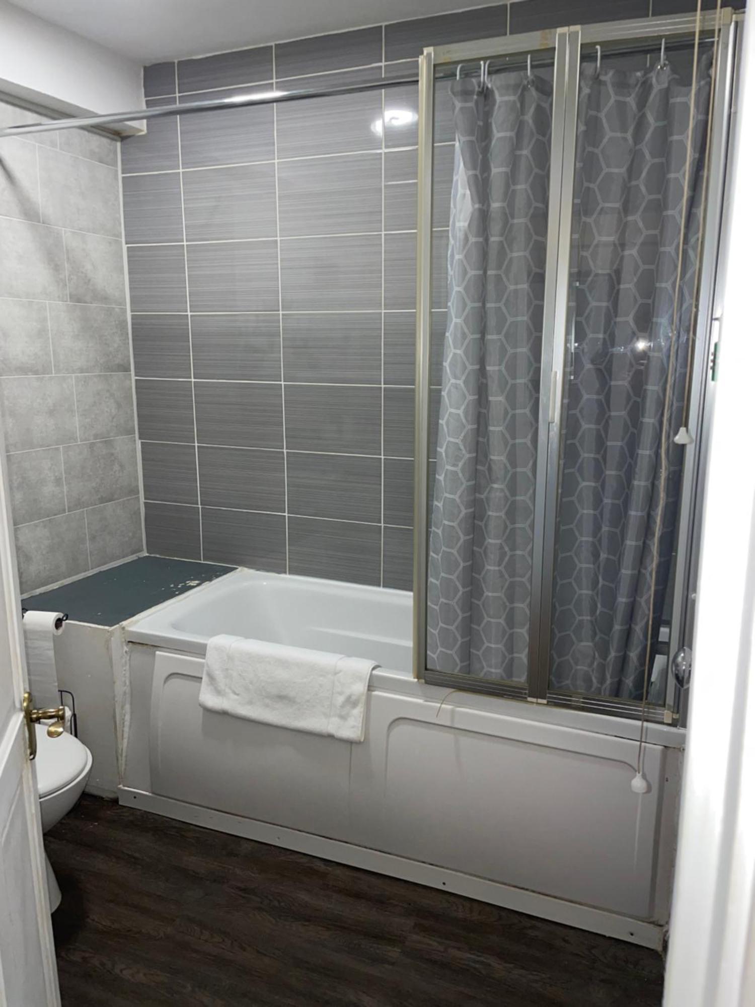 1 Bedroom Cosy In Center * Birmingham