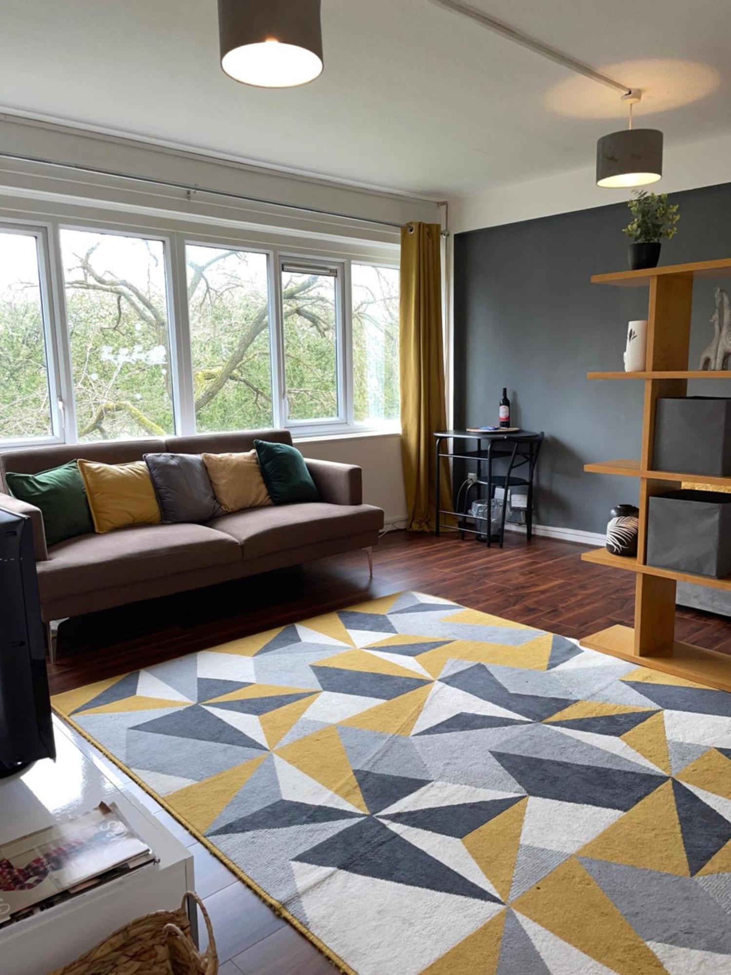 1 Bedroom Cosy In Center *