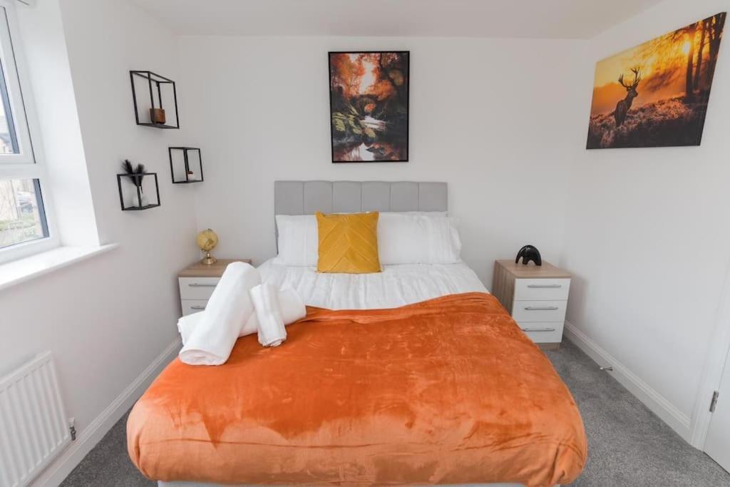 Apartment Deluxe 5'bed House W- Parking - Centre