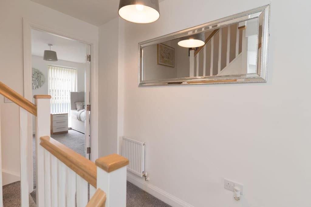Deluxe 5'bed House W- Parking - Centre Apartment *