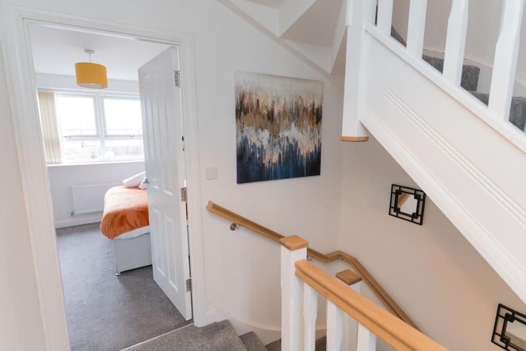 Apartment Deluxe 5'bed House W- Parking - Centre