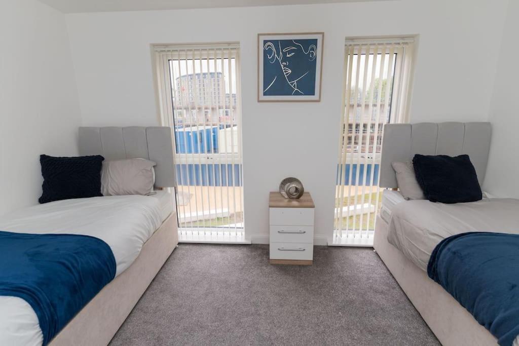 Deluxe 5'bed House W- Parking - Centre *