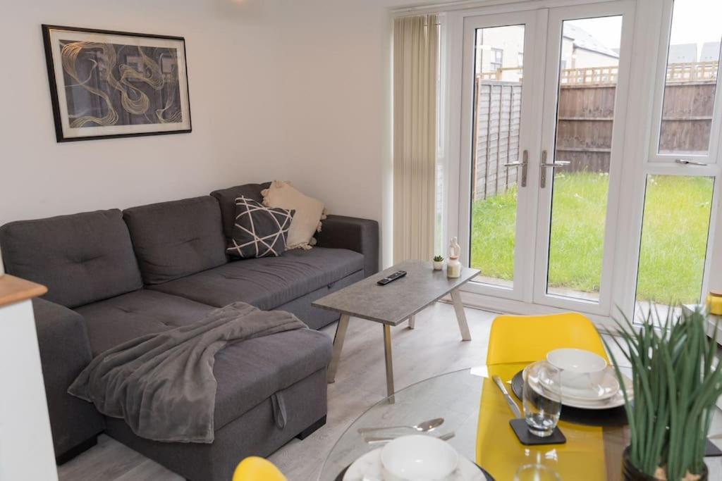 Apartment Deluxe 5'bed House W- Parking - Centre