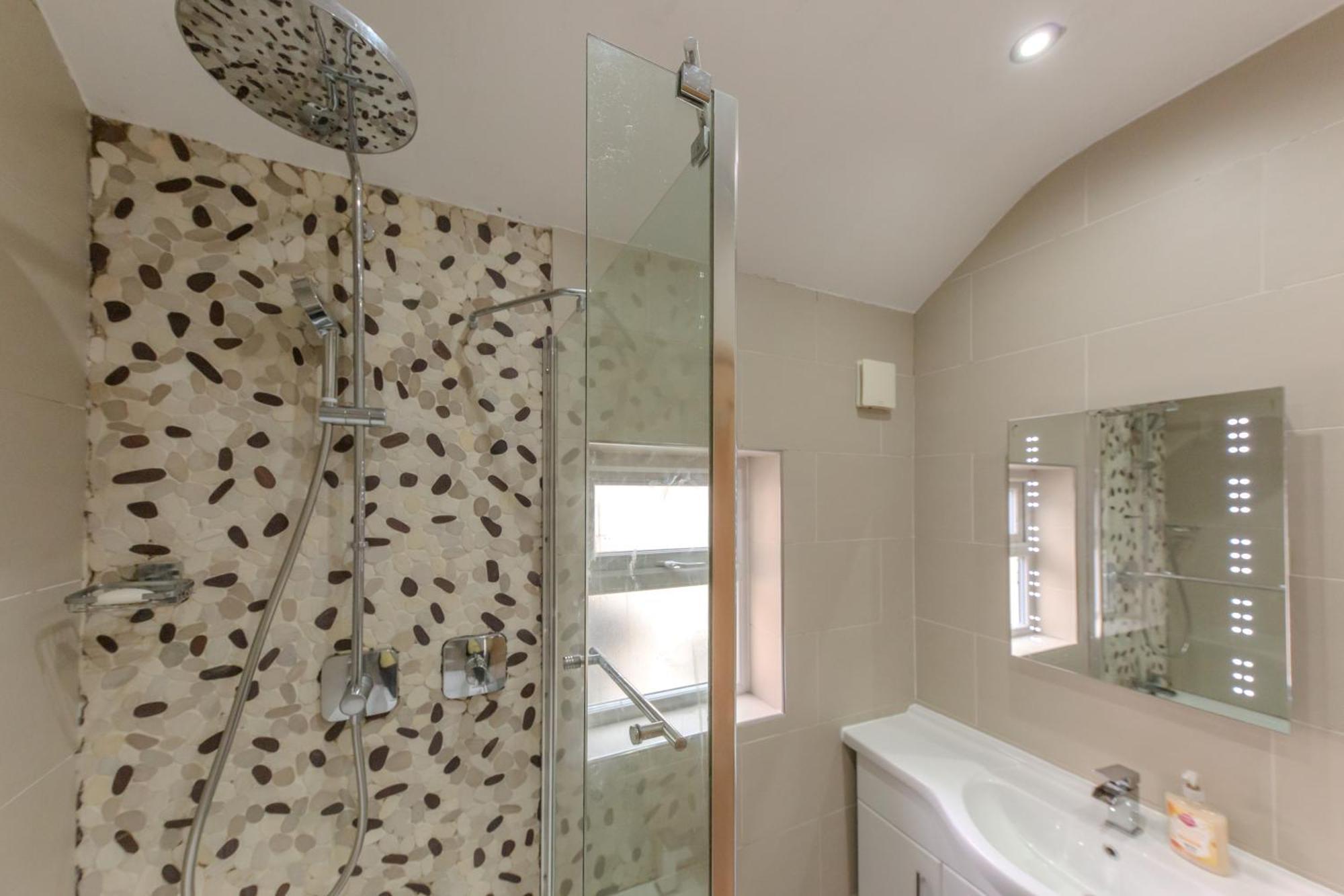 Cosy 1 Bedroom In The Heart Of Homestay Birmingham