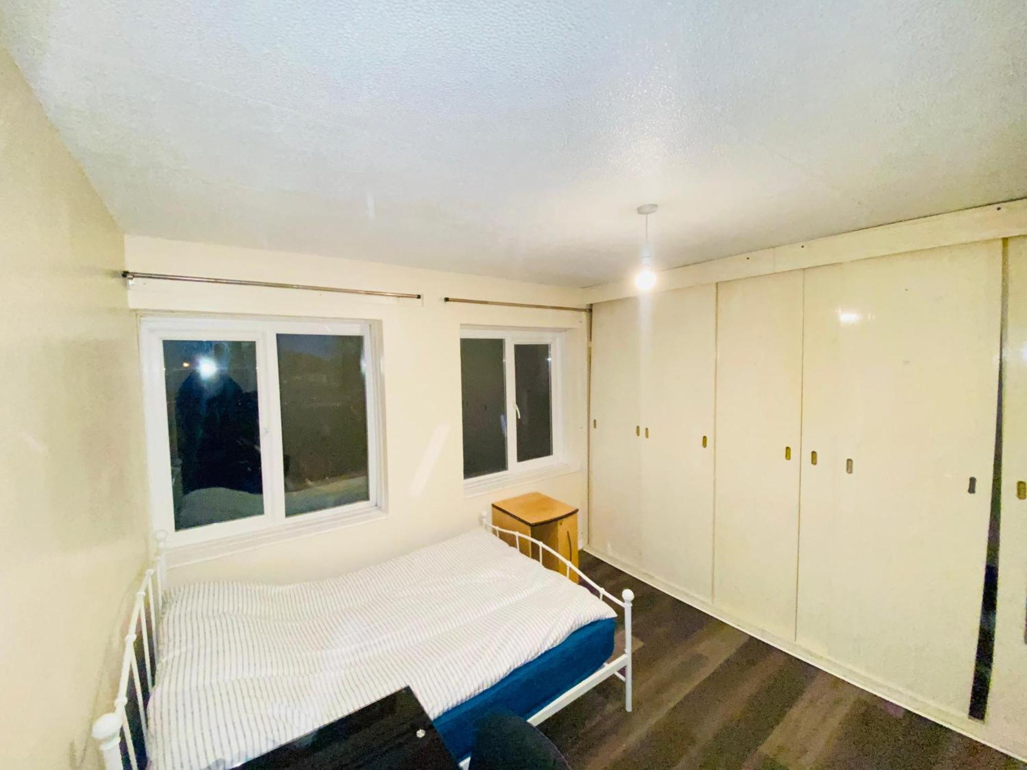 Homestay Avialable In Sheldon Near Airport *