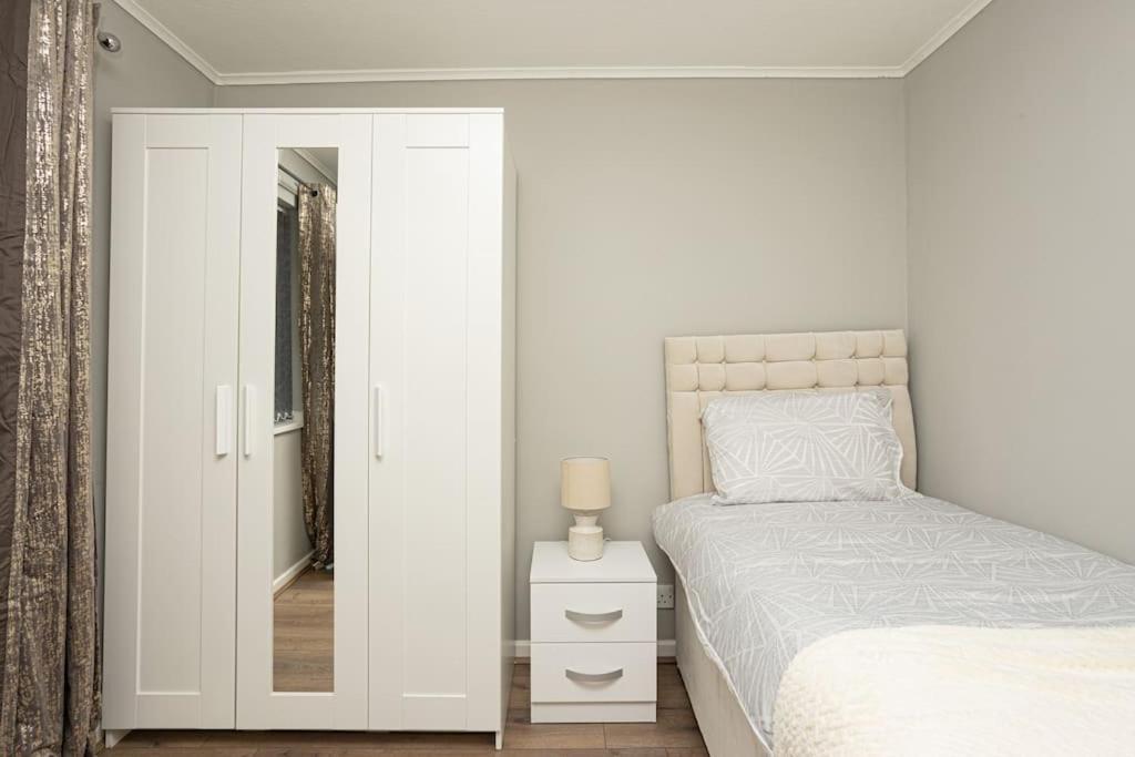 Urban Gem Apartment