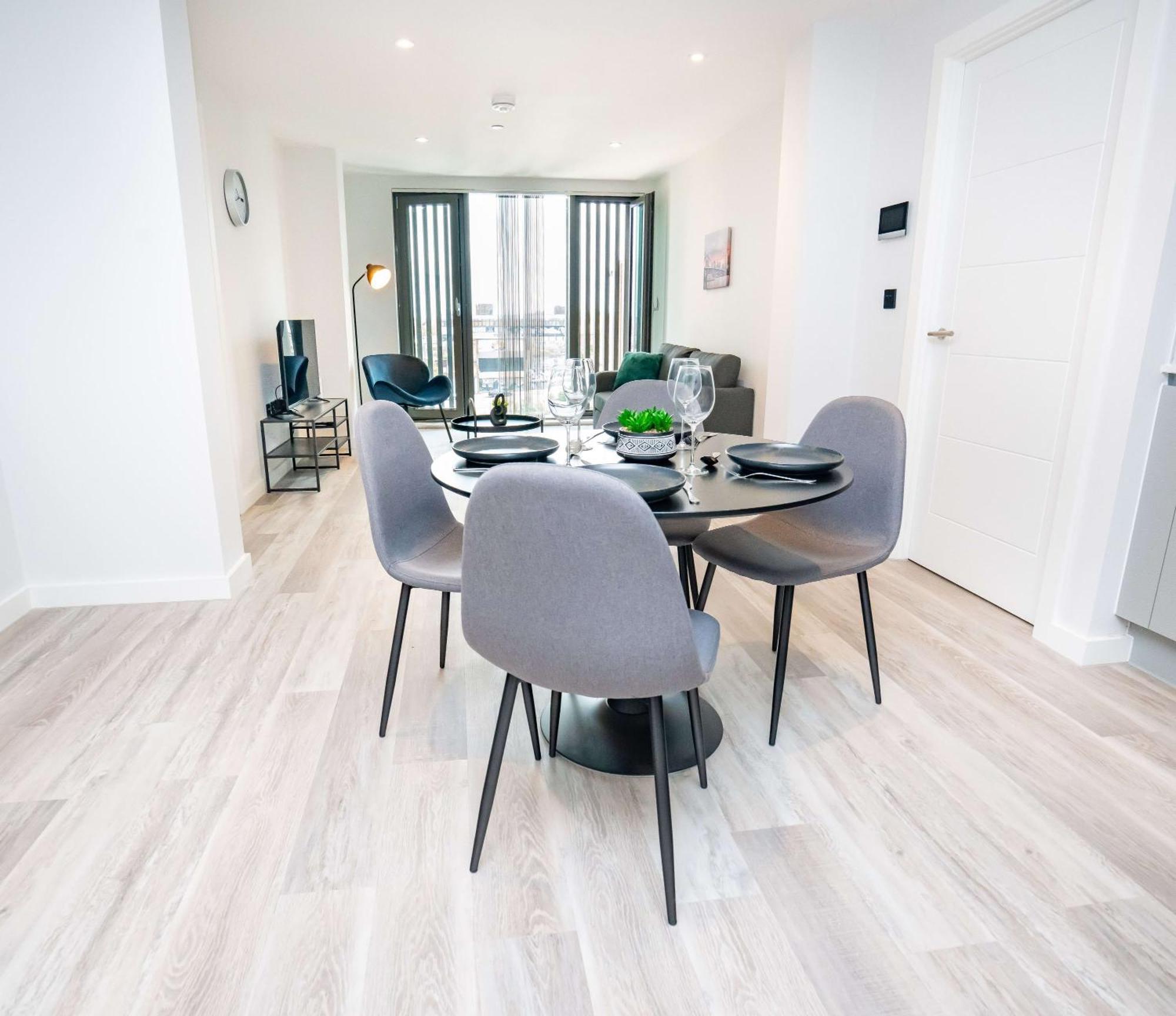 Fantastic 2 Bed Apartment *