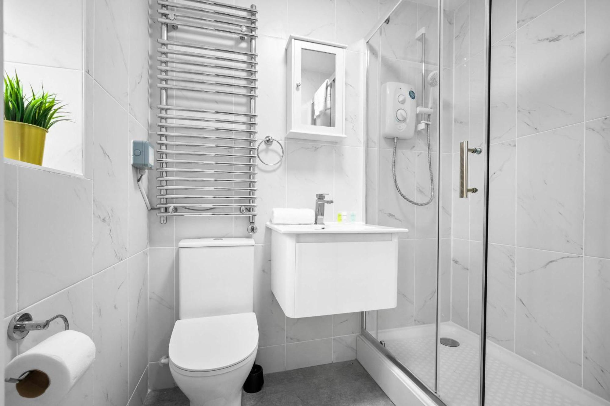 Luxury 3 Bedroom - Terrace - Near Centre - Wifi - Smart Tv 1mr Apartment *