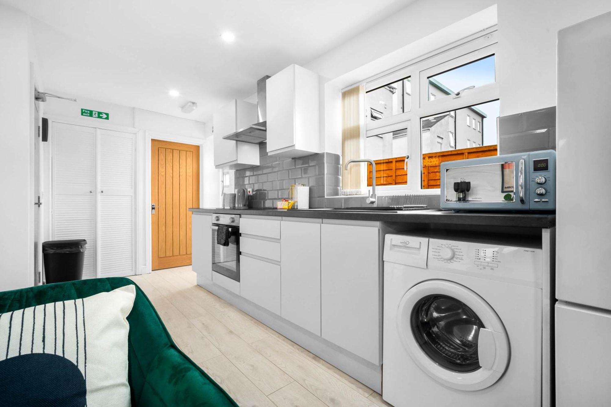 Apartment Luxury 3 Bedroom - Terrace - Near Centre - Wifi - Smart Tv 1mr
