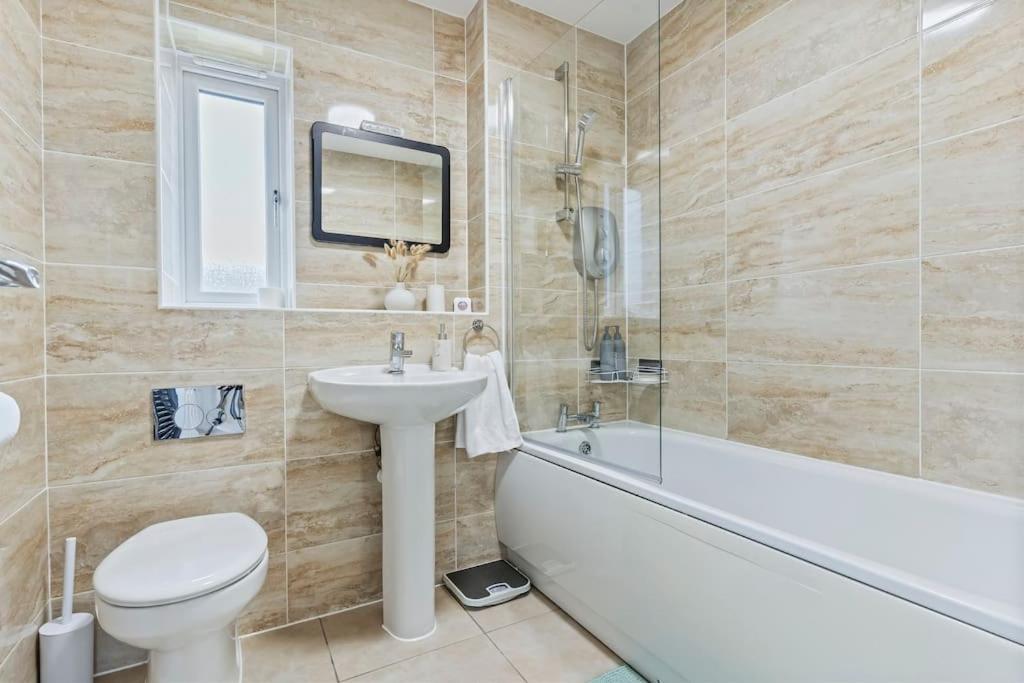 Holiday home Luxury Modern House - 8 Mins To Nec, Airport *