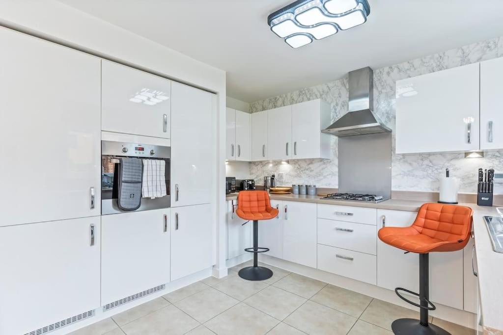 Luxury Modern House - 8 Mins To Nec, Airport Holiday home